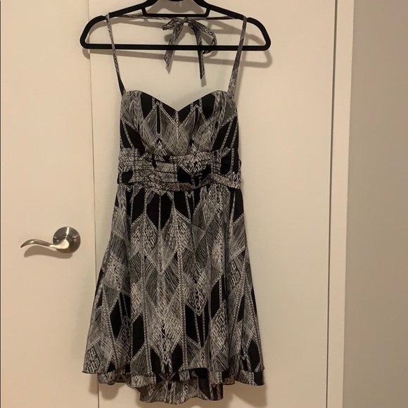 Guess black & white halter dress - Picture 1 of 4
